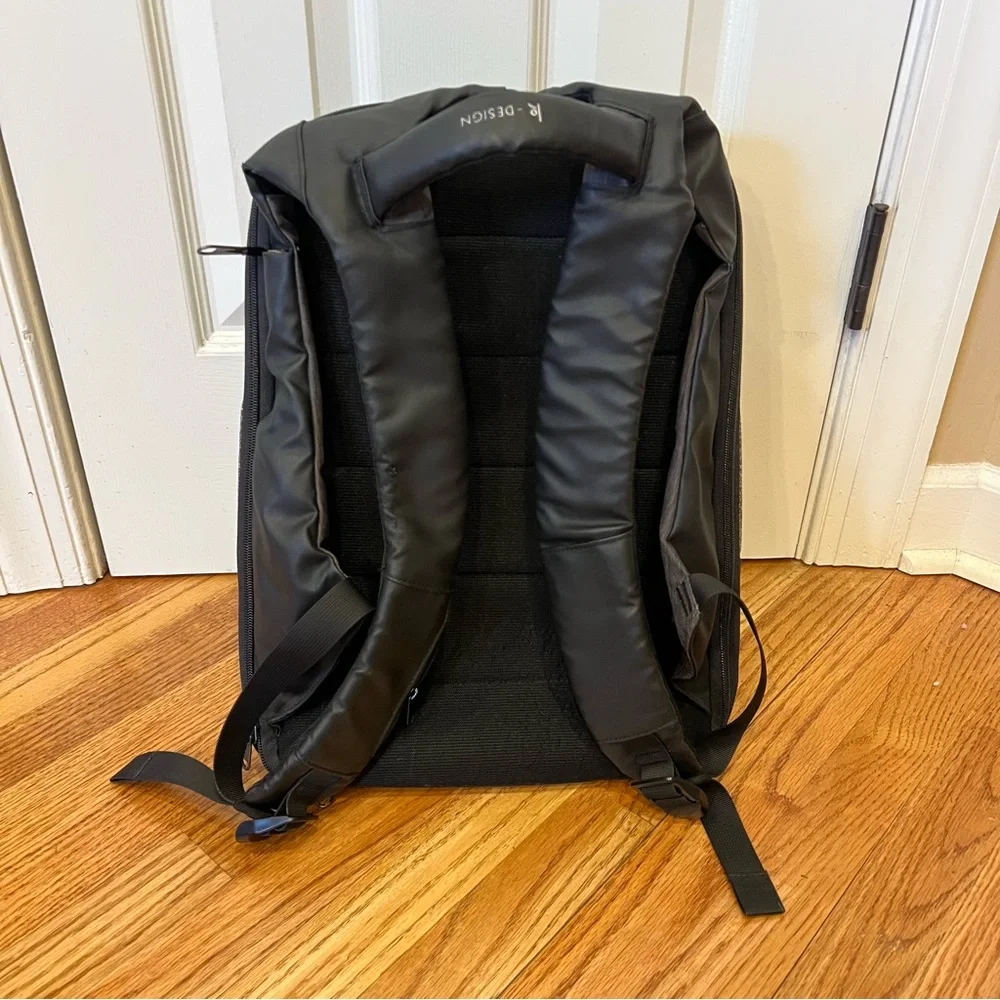 Korin Click Pack Pro Anti-theft TSA USB Charge Backpack Gray